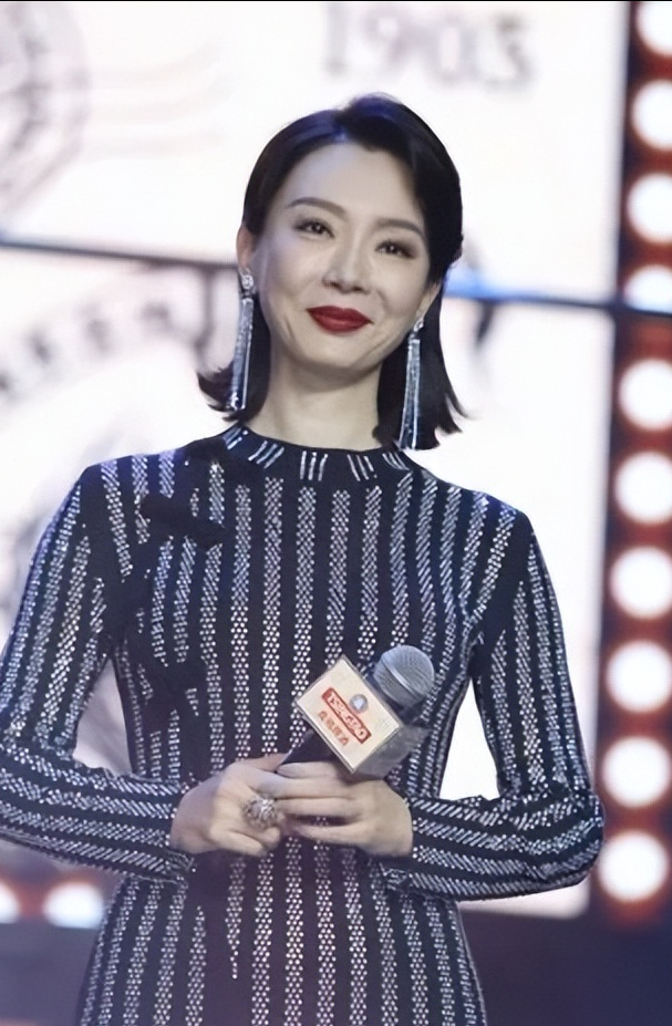 张馨予整容前_张馨予整容没_整容张馨予前女友是谁